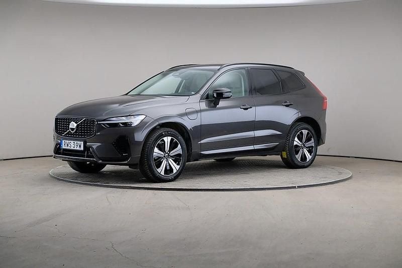 Begagnad Volvo XC60 Plus 350 HK (257 kW) 2022 Grå SUV