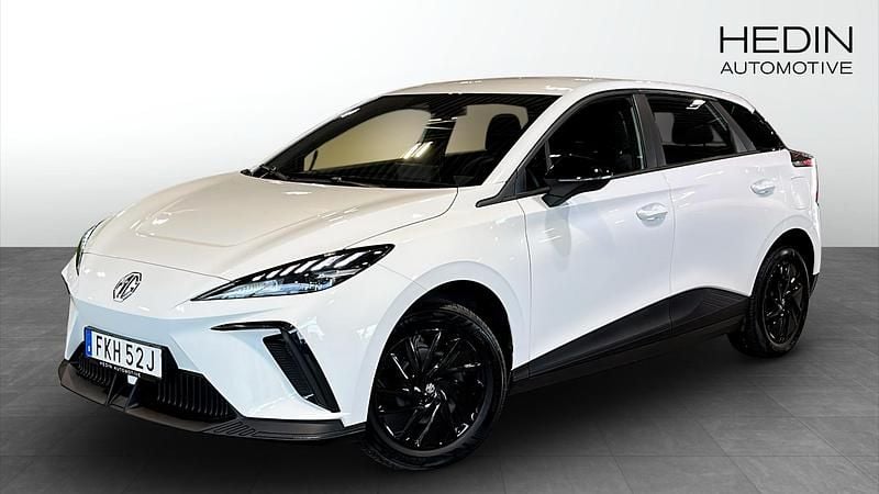 Vit (white) Begagnad 2022 MG MG4 EV Halvkombi | 259 900 kr (Marknadspris) - Bild 1/4