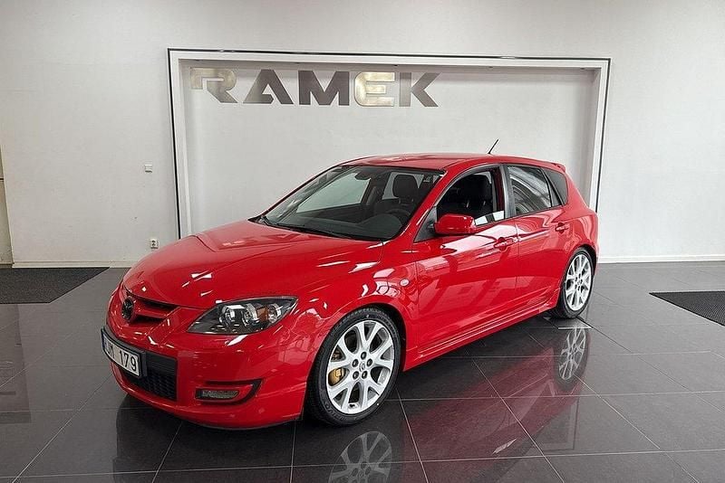 Flerfärgad Begagnad 2007 Mazda 3 Halvkombi | 83 000 kr (Lite dyr) - Bild 1/4