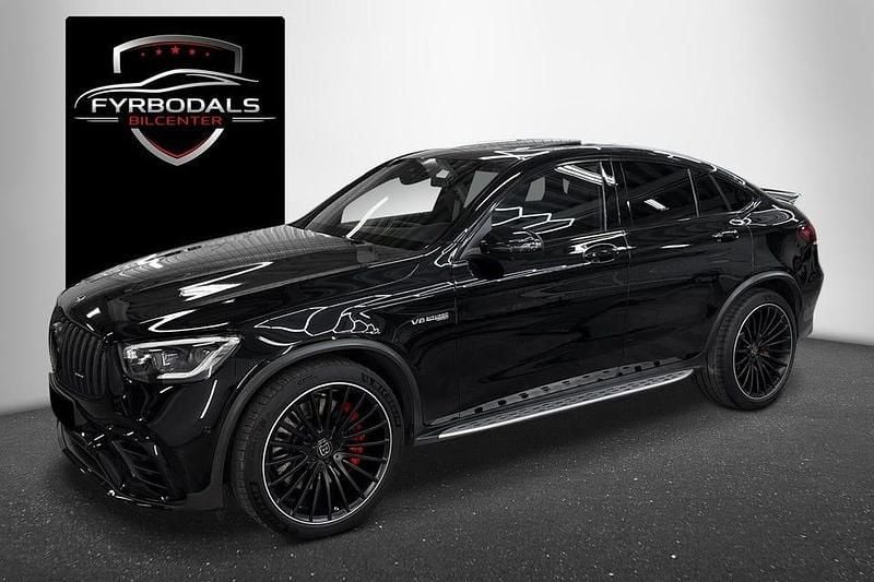 Svart Begagnad 2021 Mercedes GLC63 AMG AMG Sportkupé | 625 000 kr (Marknadspris) - Bild 1/4