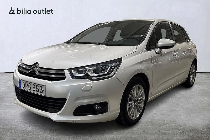 Vit Begagnad 2015 Citroën C4 Halvkombi | 114 900 kr (Marknadspris) - Bild 1/3