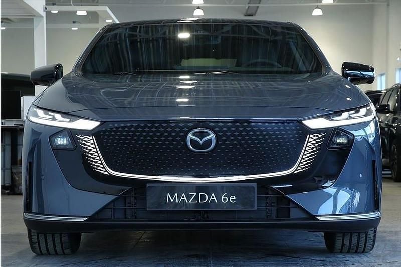 Ny Mazda 6e Takumi-Line 189 kW (258 HK) 2025 Grå Halvkombi