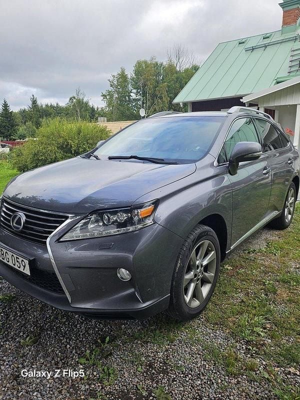 Grå Begagnad 2014 Lexus RX450h Luxury Line SUV | 185 000 kr (Marknadspris) - Bild 1/4