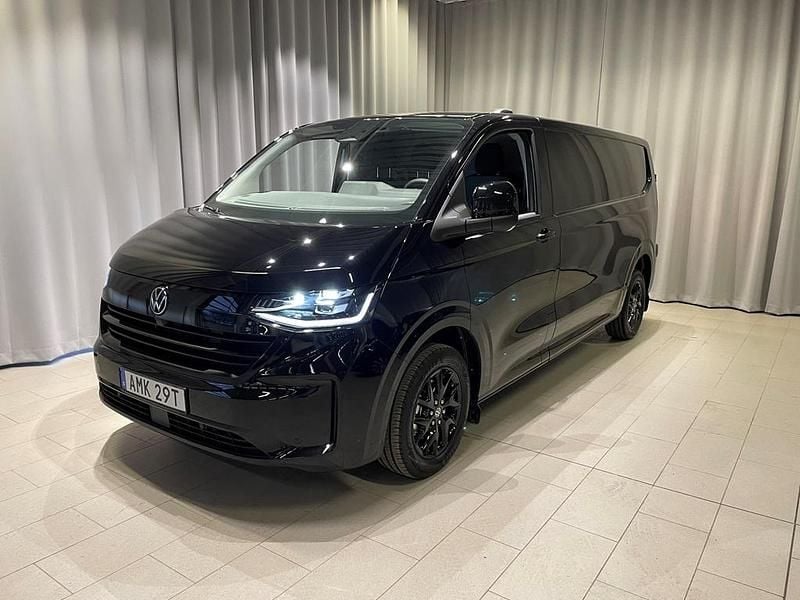 Svart Ny 2025 VW Transporter Van | 596 278 kr (Lite dyr) - Bild 1/4
