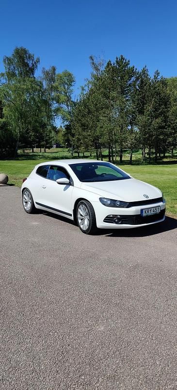 Begagnad VW Scirocco 160 HK (117 kW) 2010