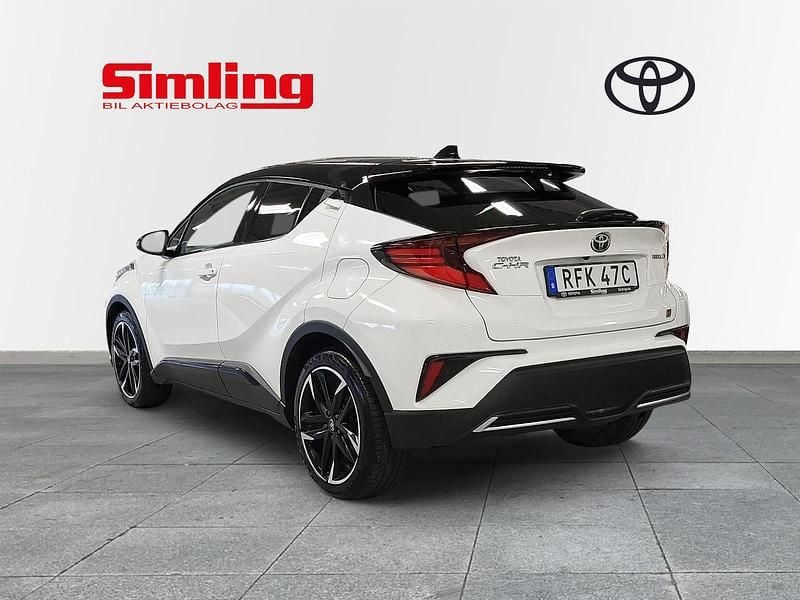 Begagnad Toyota C-HR Sport 184 HK (135 kW) 2022 Vit SUV