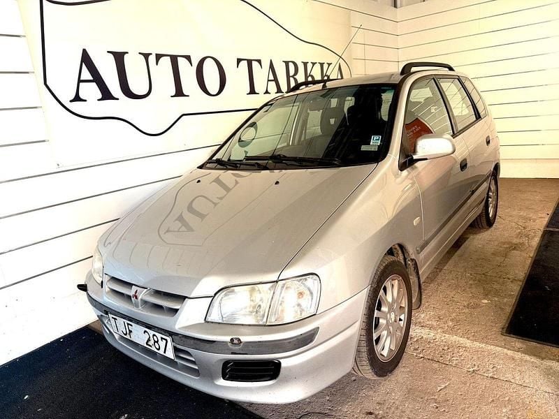 Grå Begagnad 2002 Mitsubishi Space Star Halvkombi | 19 900 kr - Bild 1/4