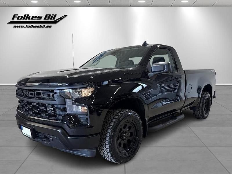 Svart Ny 2024 Chevrolet Silverado Van | 873 750 kr - Bild 1/4