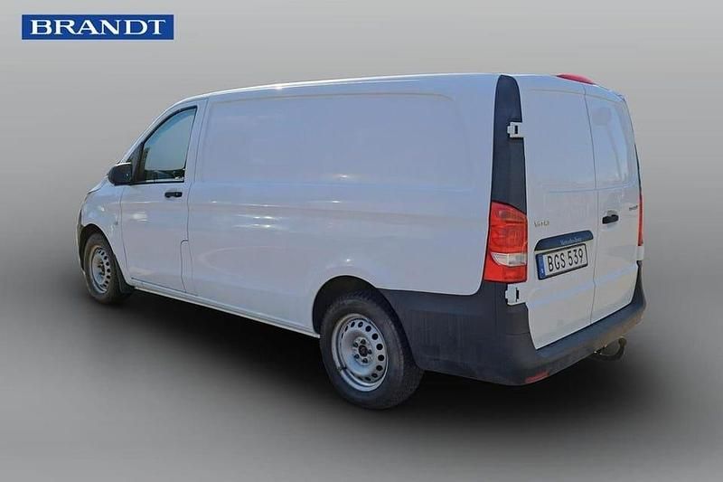 Vit Begagnad 2019 Mercedes Vito Van | 214 900 kr (Marknadspris) - Bild 1/3