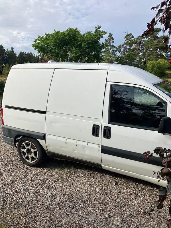 Begagnad Fiat Scudo 109 HK (80 kW) 2006 Van