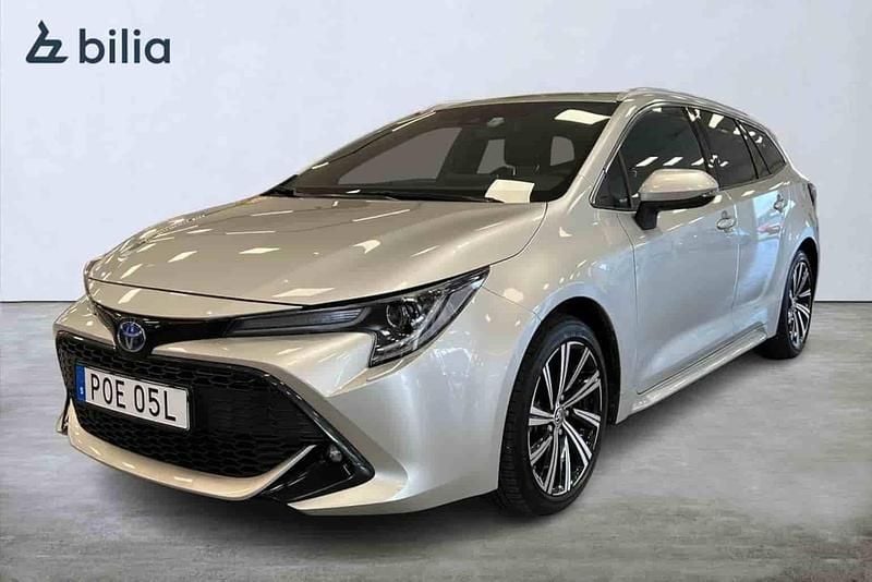Silver Begagnad 2022 Toyota Corolla Kombi | 309 900 kr - Bild 1/1