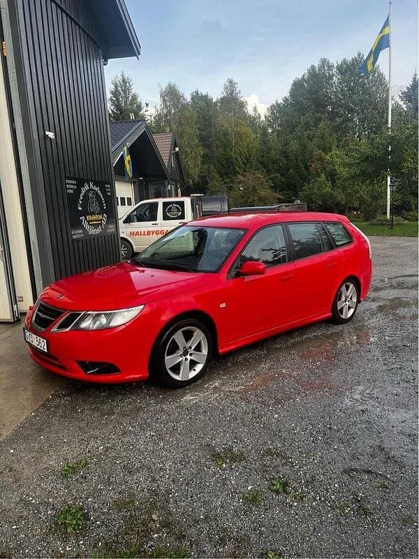Röd Begagnad 2008 Saab 9-3 Vector Kombi | 34 000 kr (Marknadspris) - Bild 1/4