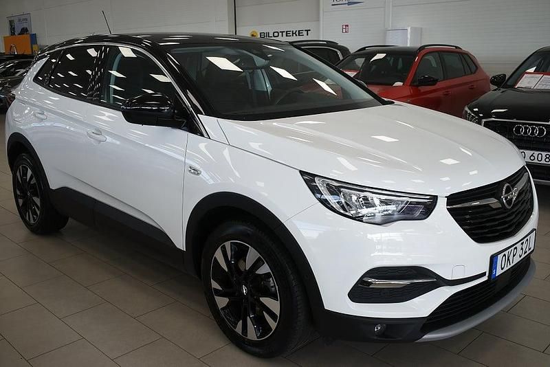 Begagnad Opel Grandland X Design Edition 131 HK (96 kW) 2020 Vit SUV
