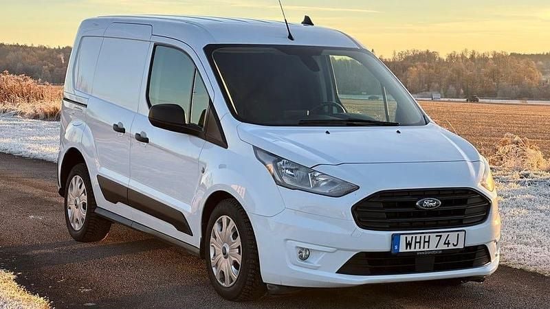 Vit Begagnad 2023 Ford Transit Connect Minibuss | 169 900 kr (Bra pris) - Bild 1/4