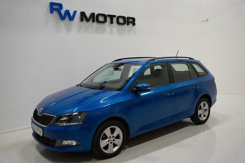 Blå Begagnad 2016 Skoda Fabia Style Kombi | 109 700 kr (Marknadspris) - Bild 1/4