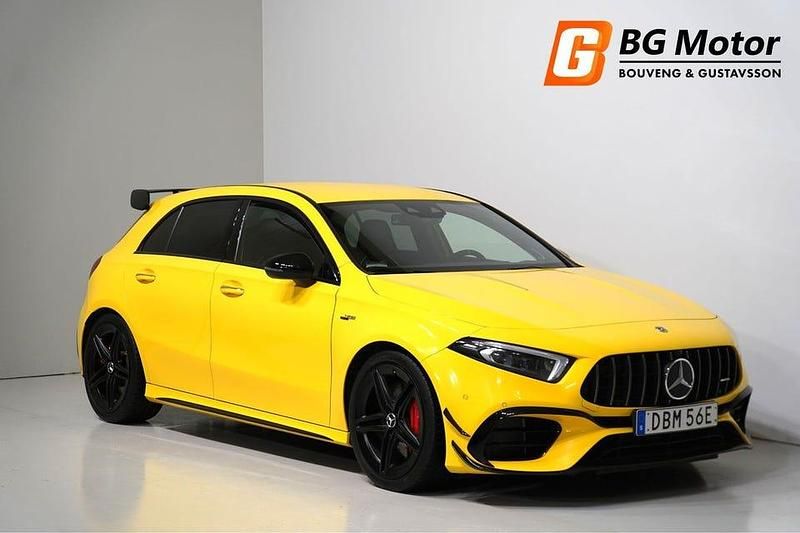 Gul Begagnad 2019 Mercedes A45 AMG AMG Halvkombi | 469 900 kr (Bra pris) - Bild 1/3