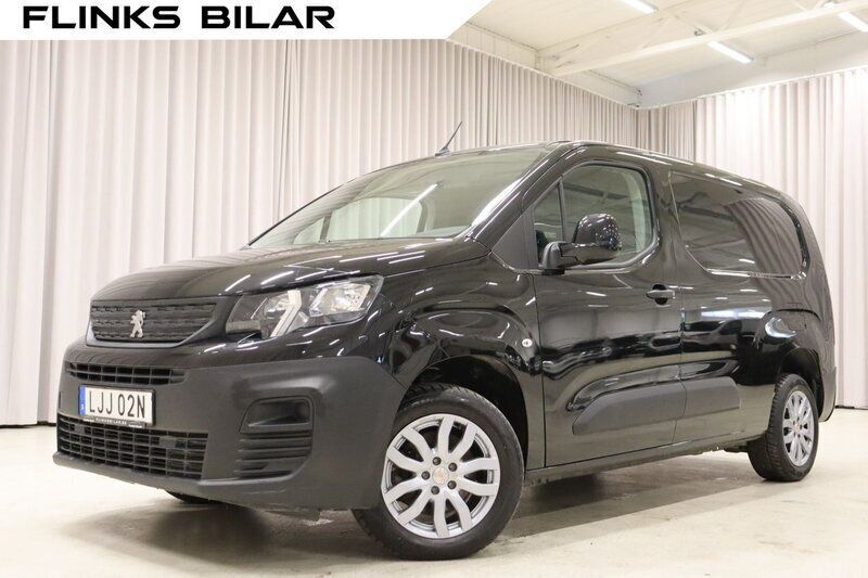 Svart Begagnad 2023 Peugeot Partner Minibuss | 179 900 kr (Marknadspris) - Bild 1/4