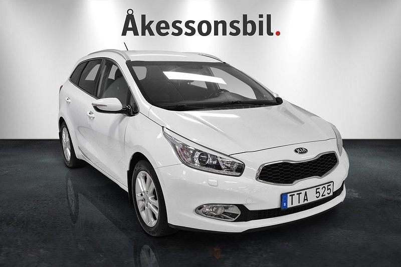 Vit Begagnad 2013 Kia Ceed Sportswagon Kombi | 79 000 kr (Lite dyr) - Bild 1/4