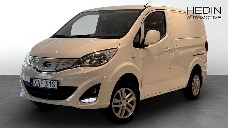Svart Begagnad 2023 BYD ETP3 | 177 900 kr - Bild 1/4