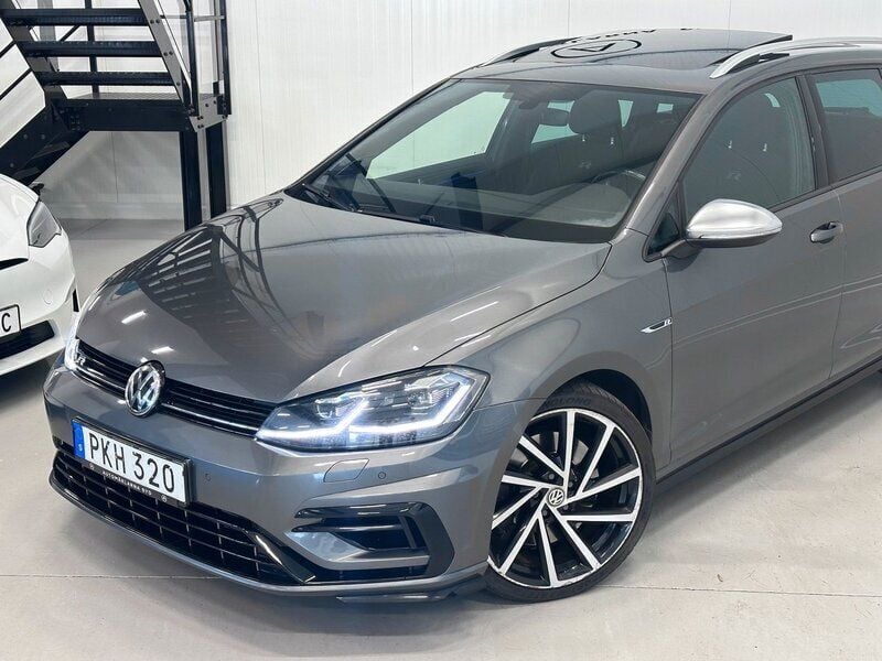Begagnad VW Golf VII R 310 HK (228 kW) 2017 Mörkgrå (grå) Kombi