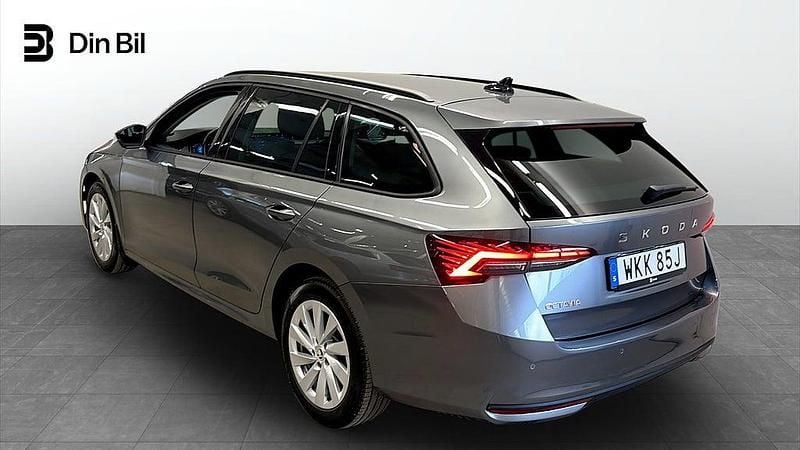 Begagnad Skoda Octavia Selection 116 HK (85 kW) 2024 Grå Kombi