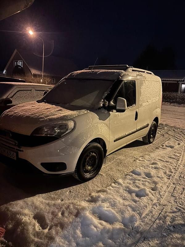 Begagnad 2016 Fiat Doblò Minibuss | 67 000 kr (Marknadspris) - Bild 1/1