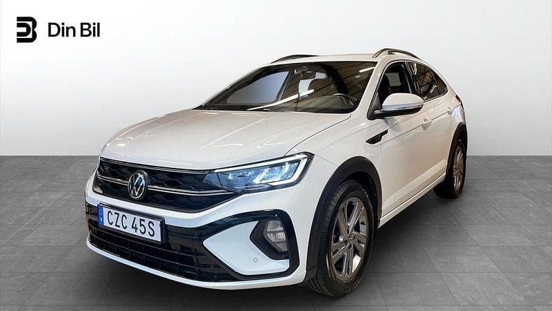Vit Begagnad 2022 VW Taigo R-line SUV | 228 900 kr (Marknadspris) - Bild 1/4
