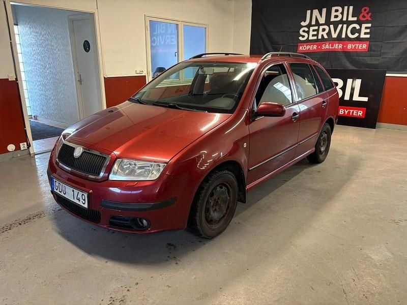 Röd Begagnad 2007 Skoda Fabia Kombi | 12 900 kr (Bra pris) - Bild 1/4