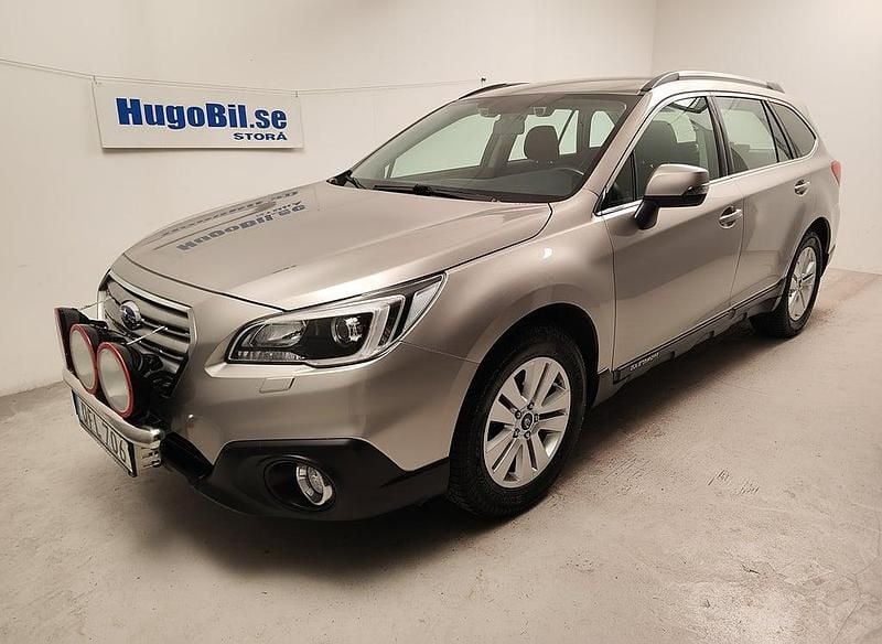 Ljusbrun Begagnad 2016 Subaru Outback Active Kombi | 209 500 kr (Lite dyr) - Bild 1/4