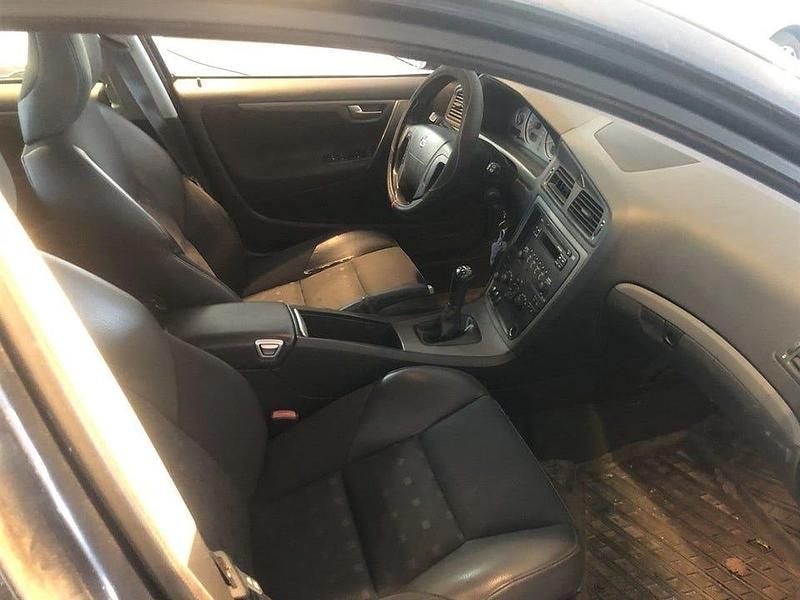 Begagnad Volvo V70 Business Edition 141 HK (103 kW) 2006 Blå Kombi