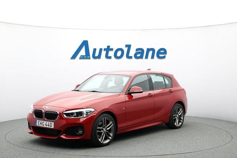 Begagnad BMW 120 M Sport 190 HK (139 kW) 2019 Röd Halvkombi