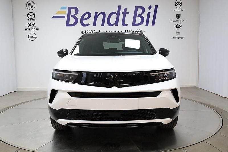 Begagnad Opel Mokka 131 HK (96 kW) 2025 Vit SUV