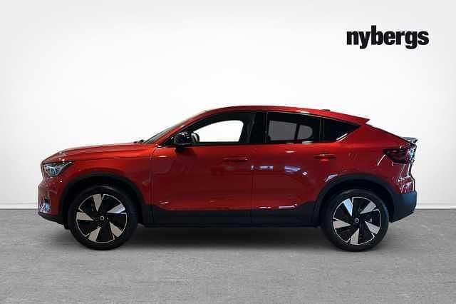 Röd Begagnad 2025 Volvo EC40 Performance SUV | 589 000 kr - Bild 1/3