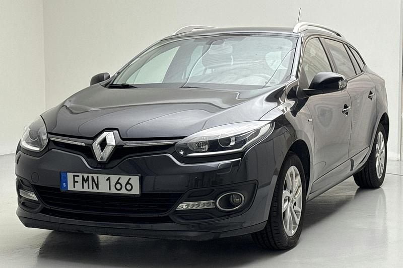 Begagnad Renault Mégane III LIMITED 115 HK (84 kW) 2015 Mörkgrå Kombi