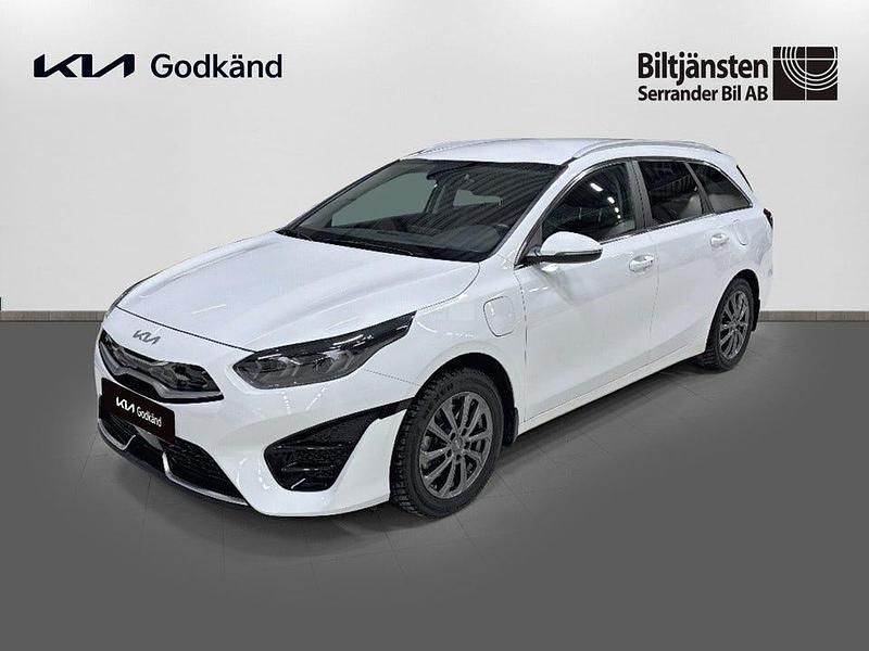 Vit Begagnad 2022 Kia Ceed Sportswagon Advance Kombi | 289 900 kr (Lite dyr) - Bild 1/4