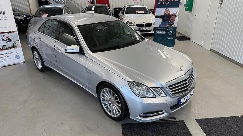 Begagnad Mercedes E220 Avantgarde 170 HK (125 kW) 2011 Silver Kombi