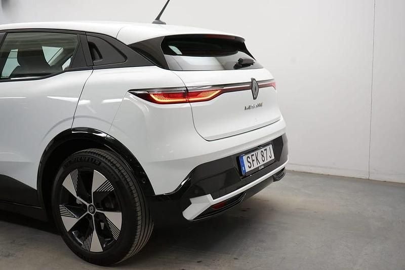 Begagnad Renault Mégane IV Equilibre 97 kW (132 HK) 2022 Vit Halvkombi