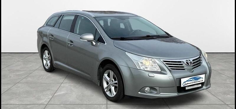 Grå Begagnad 2009 Toyota Avensis Business Edition Kombi | 51 900 kr (Lite dyr) - Bild 1/4