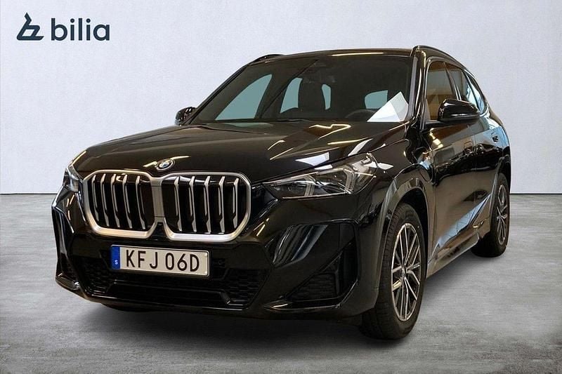 Svart Begagnad 2025 BMW X1 M Sport SUV | 599 000 kr (Dyr) - Bild 1/4