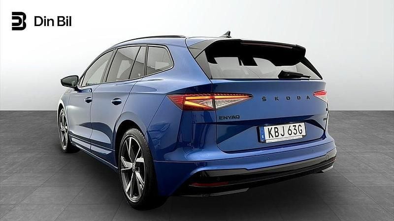 Begagnad Skoda Enyaq iV SportlinePlus 194 kW (265 HK) 2023 Blå SUV