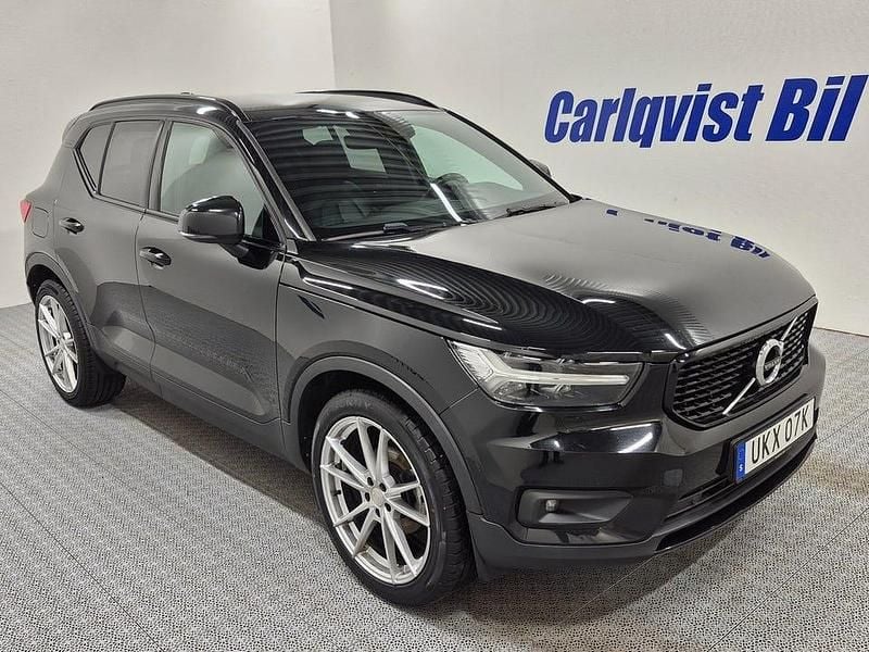Begagnad Volvo XC40 R-Design 150 HK (110 kW) 2019 Svart SUV