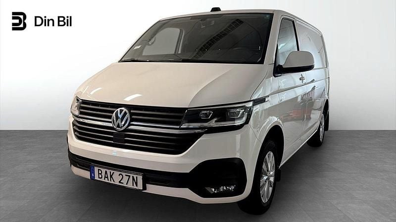 Vit (candyvit) Begagnad 2024 VW T6.1 Van | 469 900 kr - Bild 1/4
