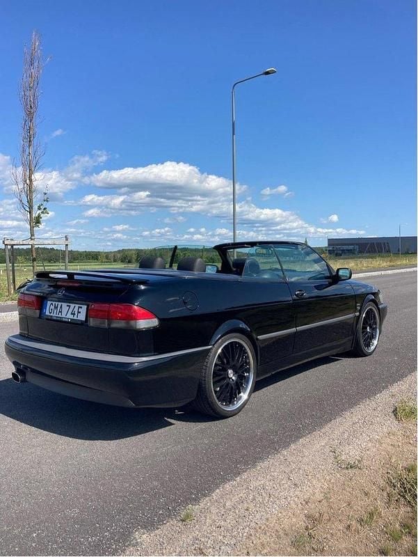 Svart Begagnad 2002 Saab 9-3 Cabriolet Cab | 100 000 kr (Lite dyr) - Bild 1/1