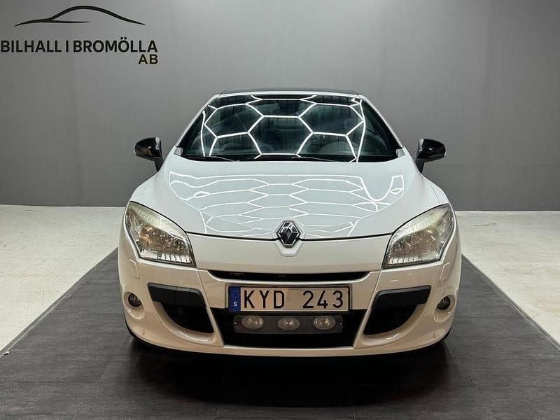 Vit Begagnad 2010 Renault Mégane Cabriolet Cab | 64 900 kr - Bild 1/4