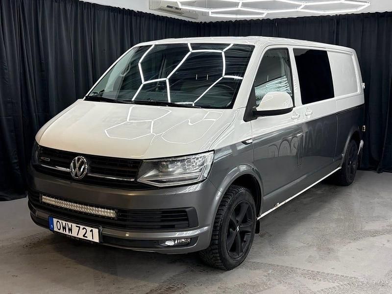 Vit Begagnad 2016 VW T6 Van | 149 900 kr (Marknadspris) - Bild 1/4