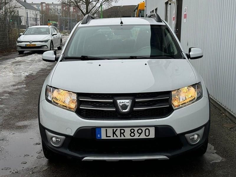 Begagnad Dacia Sandero Stepway 90 HK (66 kW) 2016 Vit
