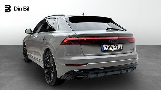 Begagnad Audi Q8 Premium 489 HK (359 kW) 2025 Individuell lackering, audi exclusive SUV