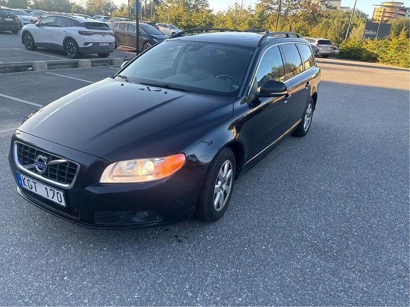 Svart Begagnad 2012 Volvo V70 Momentum Kombi | 69 000 kr (Bra pris) - Bild 1/4