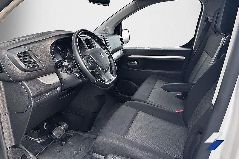 Begagnad Peugeot Traveller Business-Line 145 HK (106 kW) 2022 Vit Minibuss