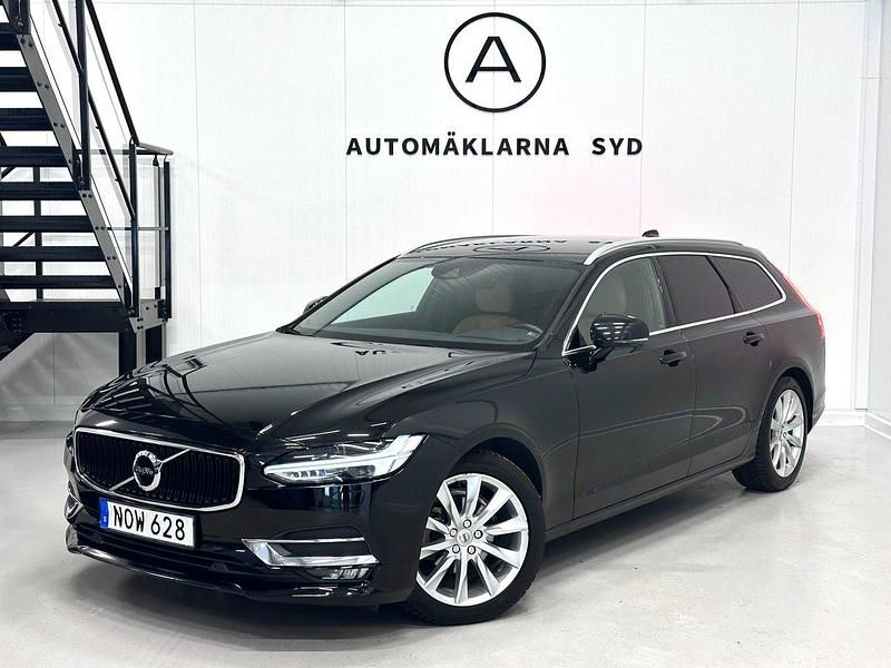 Svart Begagnad 2018 Volvo V90 Momentum Kombi | 214 000 kr (Marknadspris) - Bild 1/4